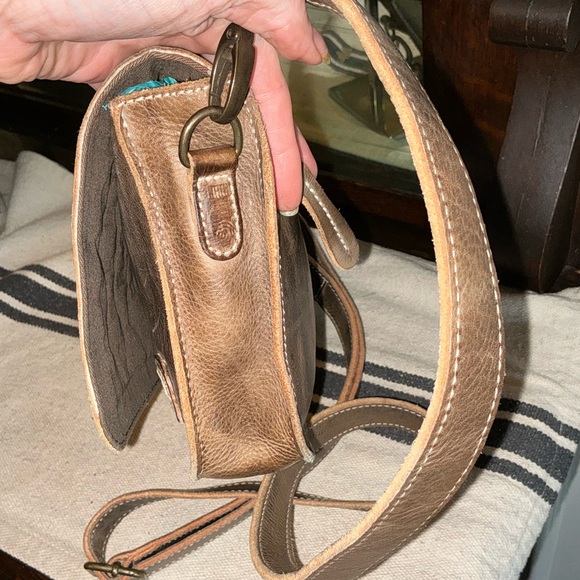 Bed Stu Aruba Leather Woven Taupe Crossbody Clutch Bag Retail $220 - Picture 4 of 16